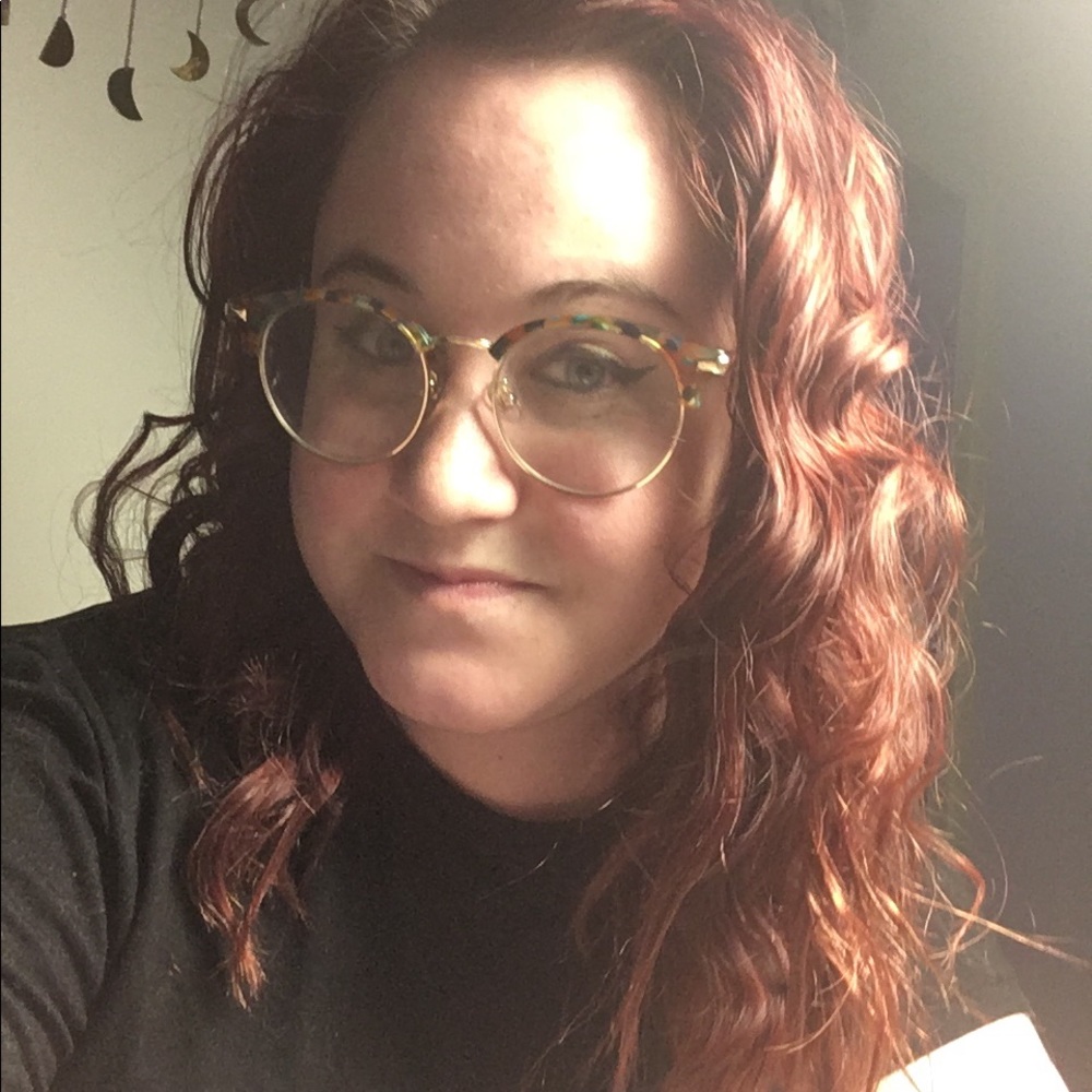 Meet your Posher, Maddie